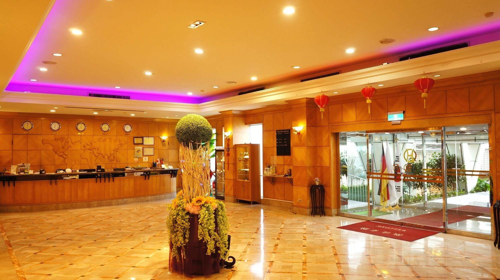 Oriental Hotel Tainan Dış mekan fotoğraf